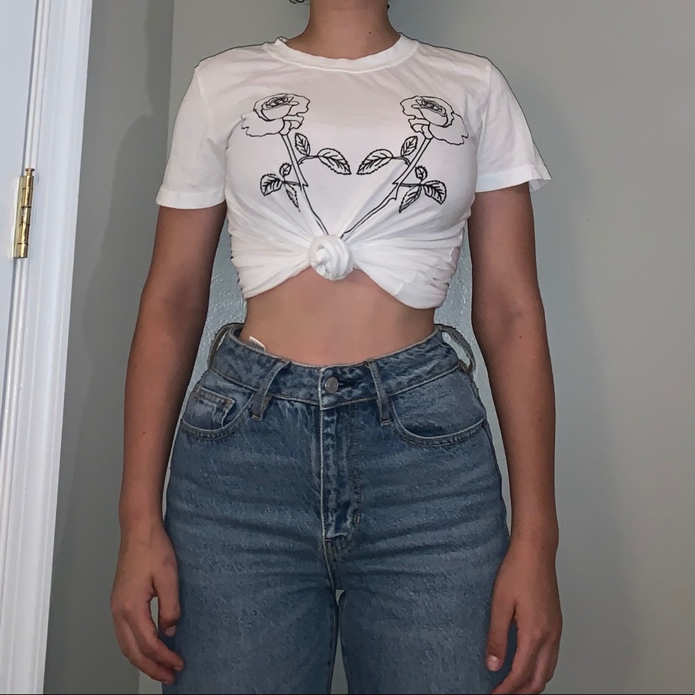 PacSun black roses white t-shirt
